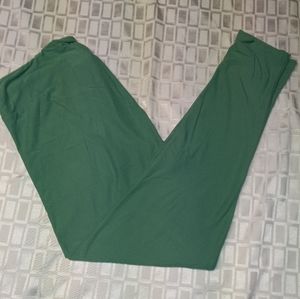 Lularoe Solid Green Leggings in TC